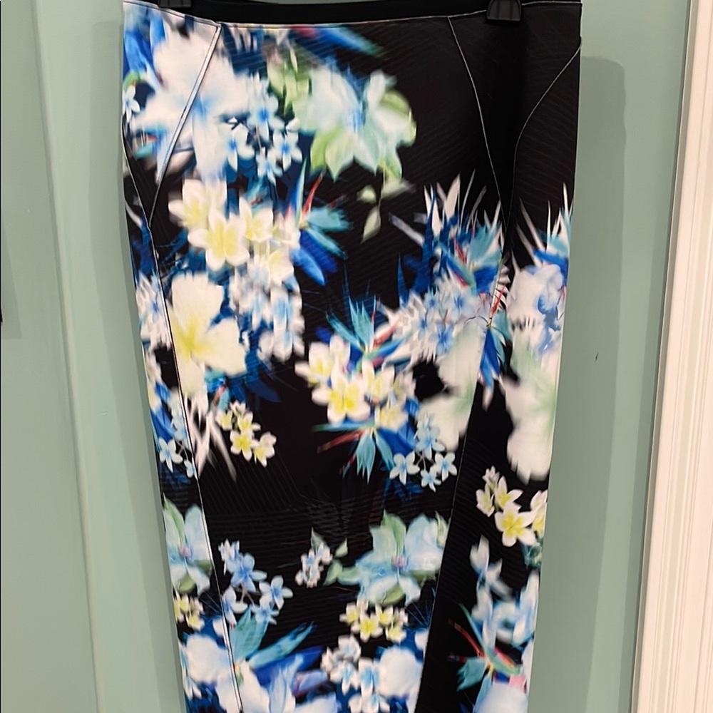 Tahari Floral Pencil scuba Skirt